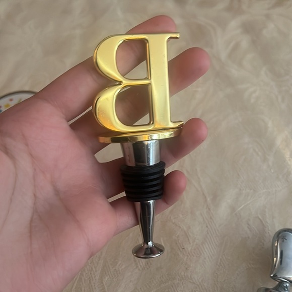 Reusable Wine Cork Bottle Wine Stopper Top Closer Seal will get all 3 of them - Picture 8 of 14